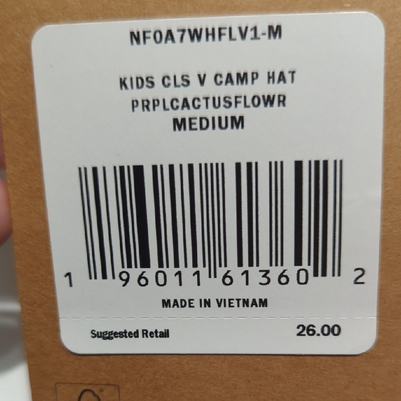 The North Face Magenta and Black Cap Kids M/M Original Price $26 New With Tags.. - Picture 3 of 13